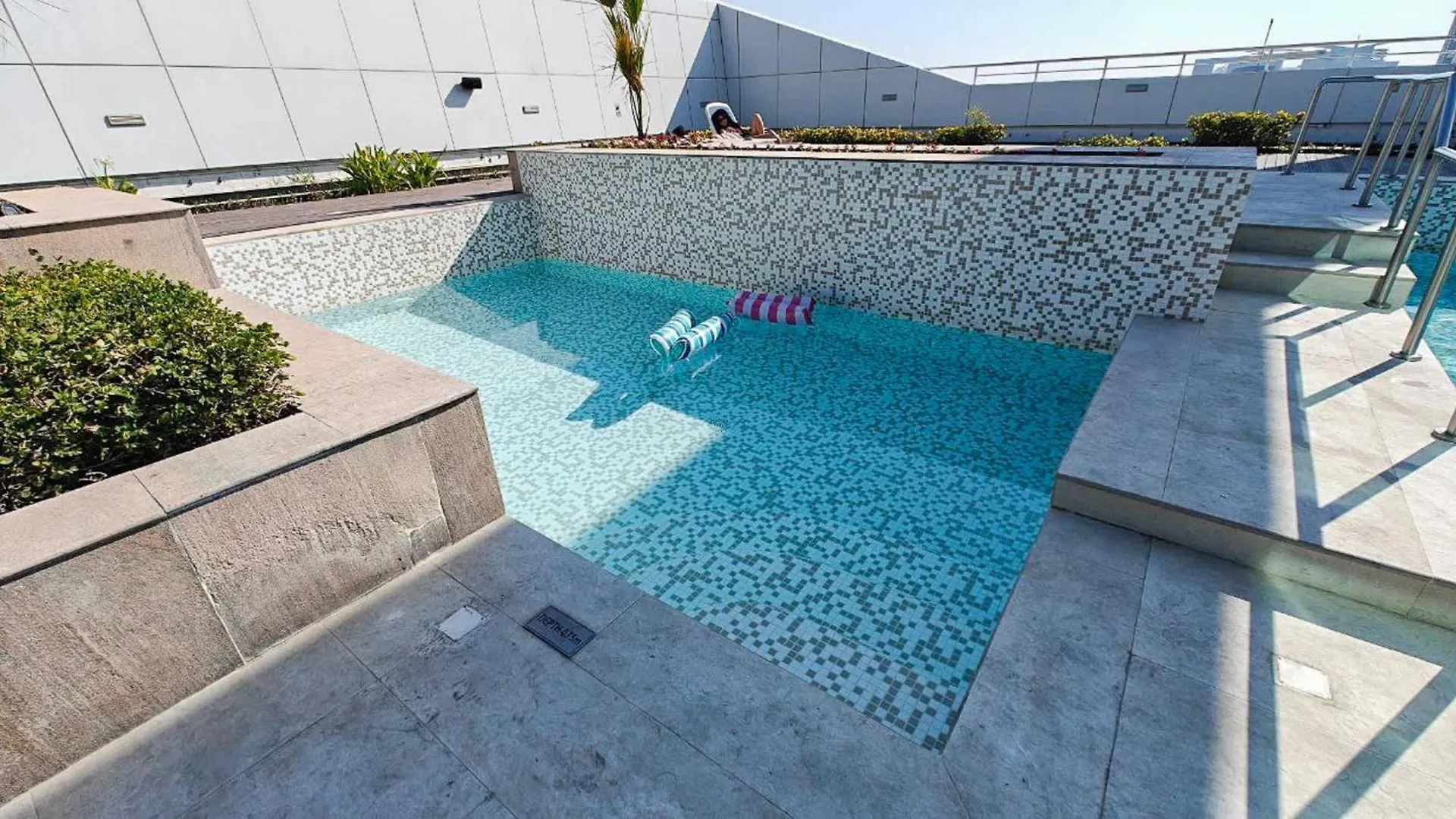 Amazing And Chic 1 Bedroom In Goldcrest Views 2 Dubai 0*,